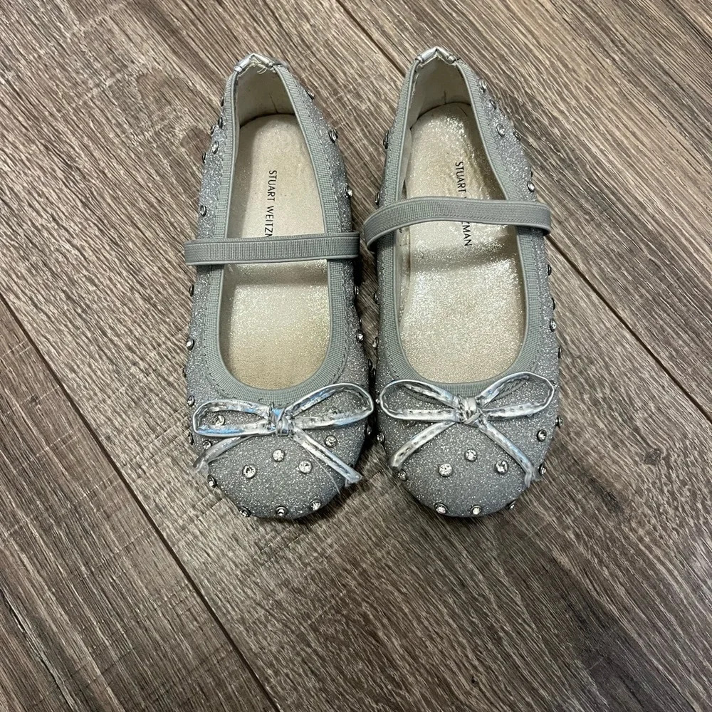 Stuart Weitzman Fannie Sparkle Girls Silver ballet flat Shoes Size 8 Pre-Owned
